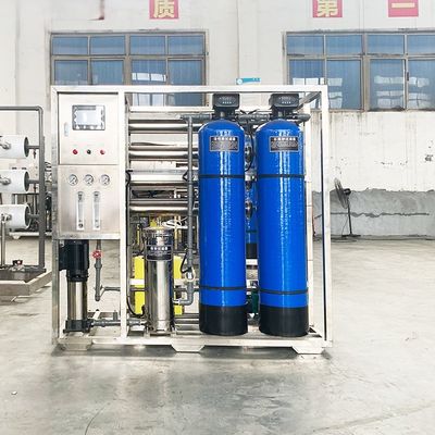 1TPH 2.1kW-380-415V 2xFRPタンク 塩水の逆オスモス水源