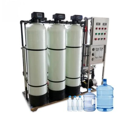 2TPH 3.0kW-380-415V 3xFRPタンク 塩水の逆オスモス水源