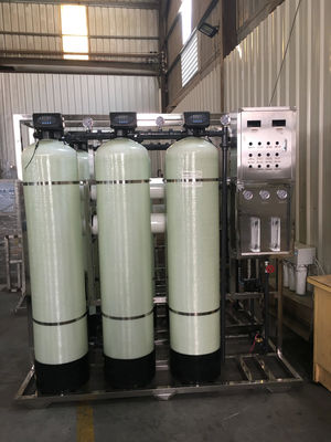 250L/H 1.7kW-380-415V 3xFRPタンク 塩水の逆オスモス水源