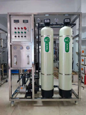 500L/H 1.7kW-380-415V 2x FRPタンク 塩水の逆オスモス水源