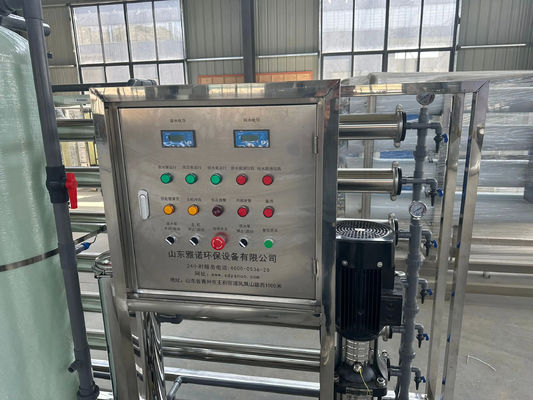6TPH 7.9kW-380-415V 2xFRPタンク 塩水の逆オスモス水源