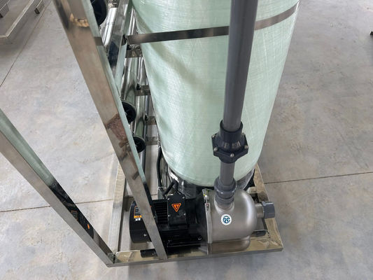 6TPH 7.9kW-380-415V 2xFRPタンク 塩水の逆オスモス水源