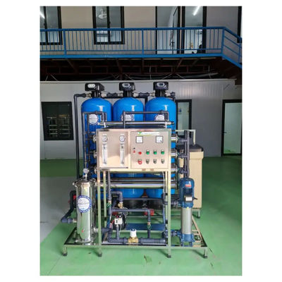 6TPH 7.9kW-380-415V 3xFRPタンク 塩水の逆オスモス水源