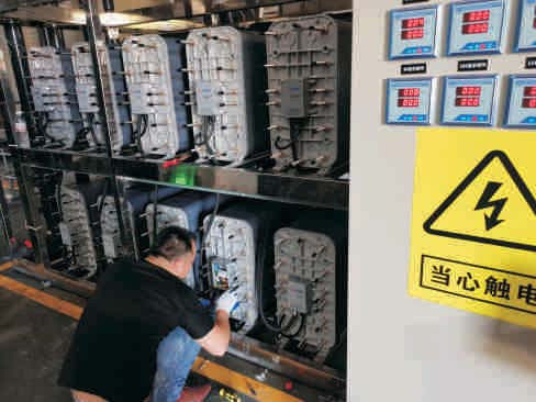 3.5-5.5m3/H EDIスタック MK-5T 電気電離化 純水生産