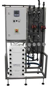 Veolia MK-3MiniHTTM 小規模製薬用水消毒のための化学物質のない超純水