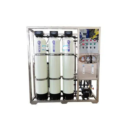 250L/H 1.7kW-380-415V 3xFRPタンク 塩水の逆オスモス水源